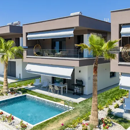 Apartment Emerald Island Residential Complex