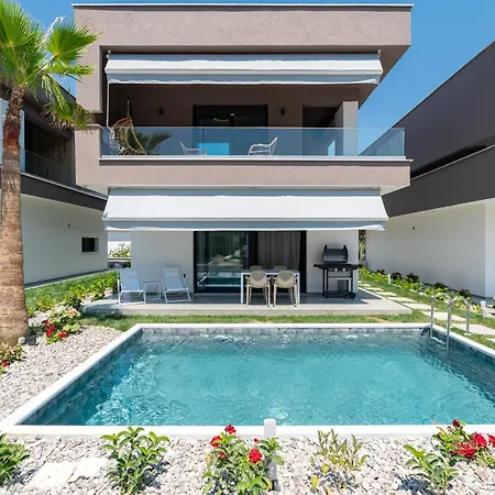 Apartment Emerald Island Residential Complex