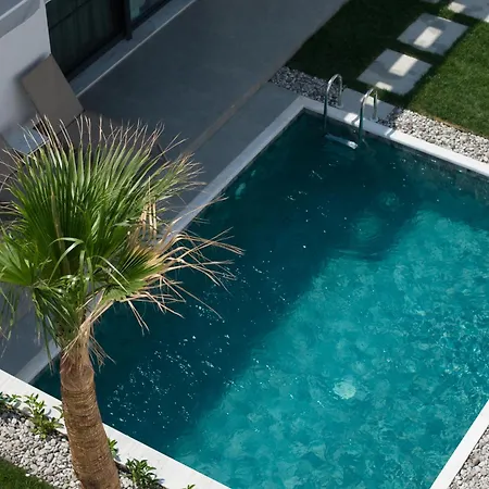 Apartment Emerald Island Residential Complex *