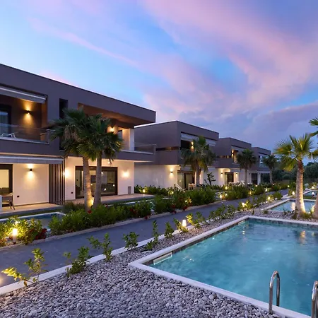 Apartment Emerald Island Residential Complex